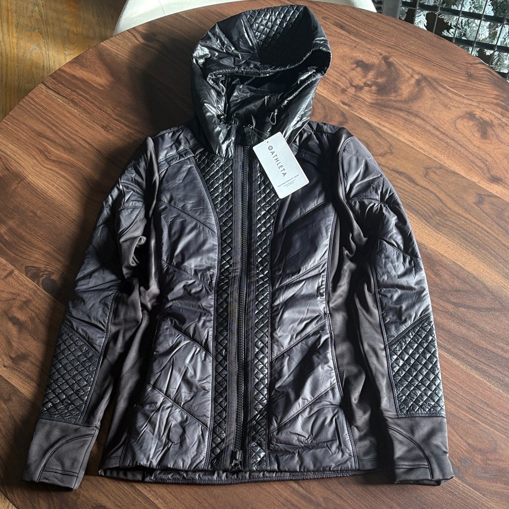 Athleta Rock Ridge Primaloft Jacket

100% Authentic brand new with tags